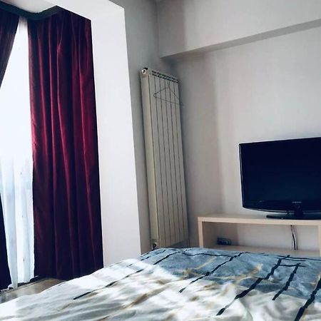 Cozy 2 Rooms Apartment Close To City Center 부쿠레슈티 외부 사진