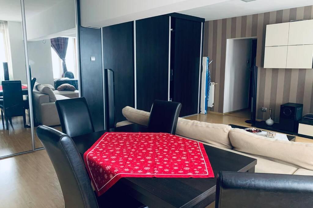 Cozy 2 Rooms Apartment Close To City Center 부쿠레슈티 외부 사진