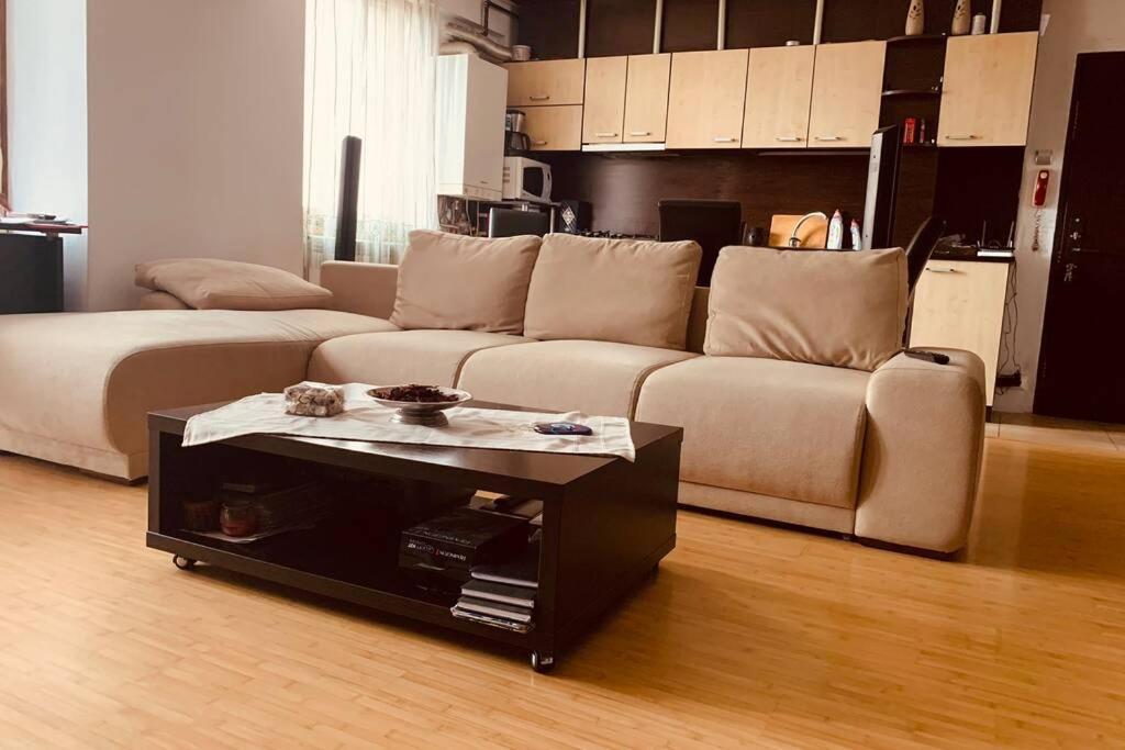 Cozy 2 Rooms Apartment Close To City Center 부쿠레슈티 외부 사진