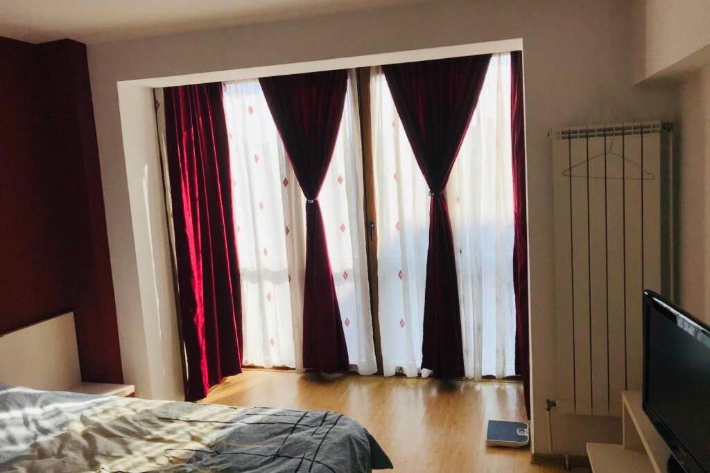 Cozy 2 Rooms Apartment Close To City Center 부쿠레슈티 외부 사진